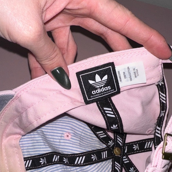 Adidas Light Pink Cap with Black Logo - Picture 3 of 4